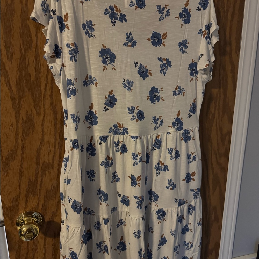 Cream Midi Dress with Blue Floral Print and V-Neck, Large- NWT! - Picture 5 of 10